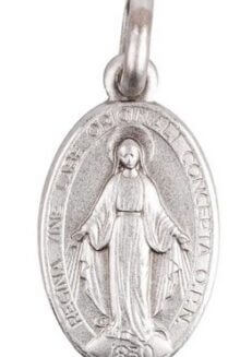 Médaille Miraculeuse argent massif - Texte en Latin H. 1,5 cm Livrée en boite.