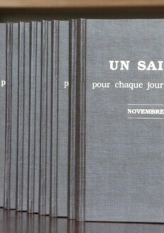 Un saint pour chaque jour du mois </br><span style="font-size: 80%;">12 volumes reliés toile